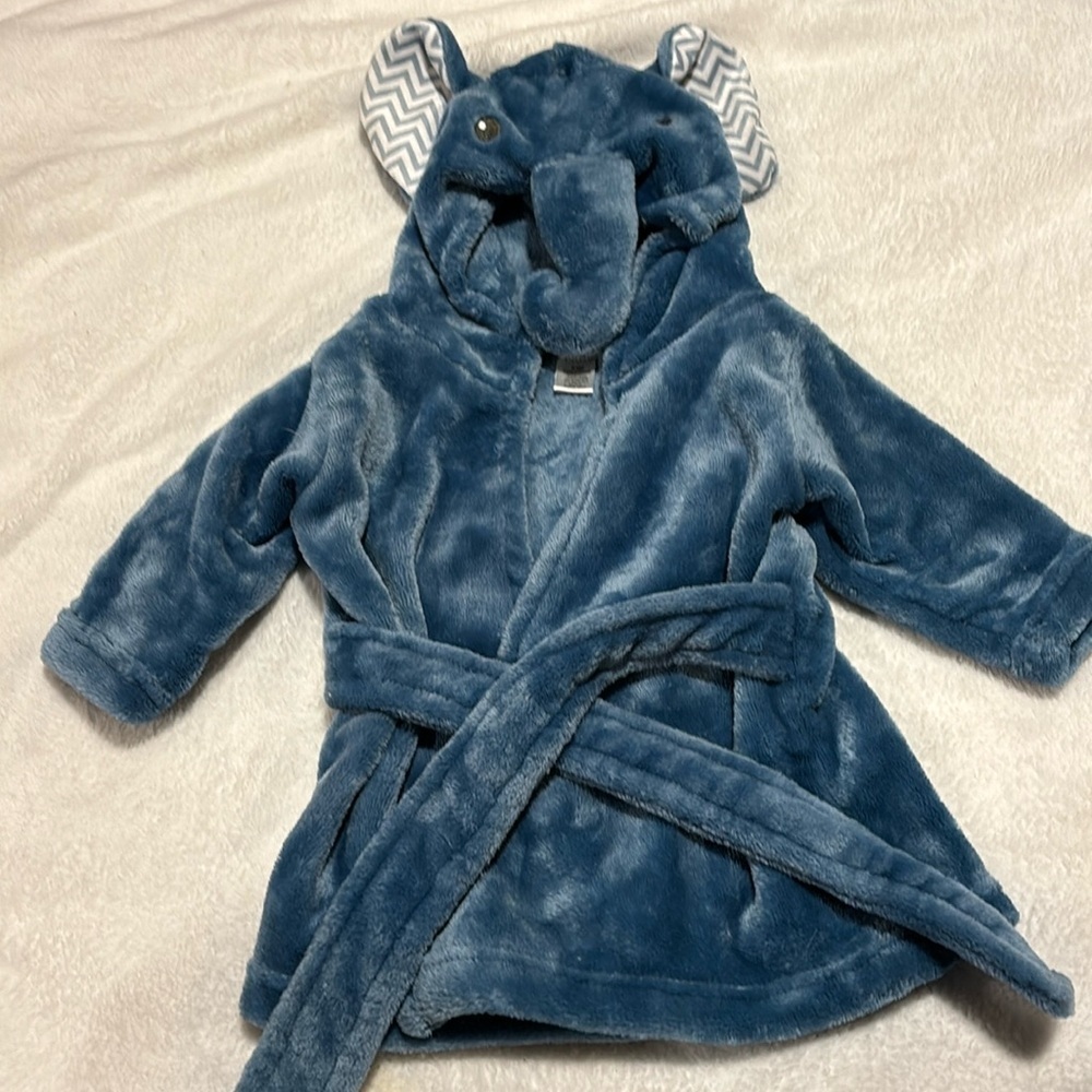 Very soft baby elephant robe with hood and tie. Blue in color! Very warm & soft